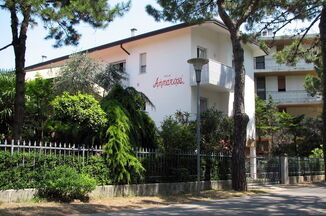 Annarosa C